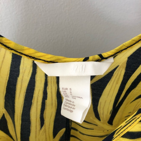 H & M tank top - Picture 2 of 3